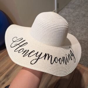 White Honeymooning Sun Hat
